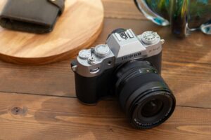 شرکت فوجی‌فیلم در رویداد X Summit Sydney ، از دوربین جدید X-T50  که ترکیبی از فناوری‌های جدید و قدیم فوجی‌فیلم است رونمایی کرد