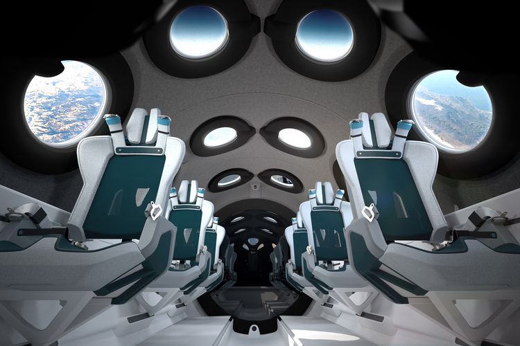 (زیرنویس تصویر: گردشگران داخل VSS Unity در طول ماموریت)