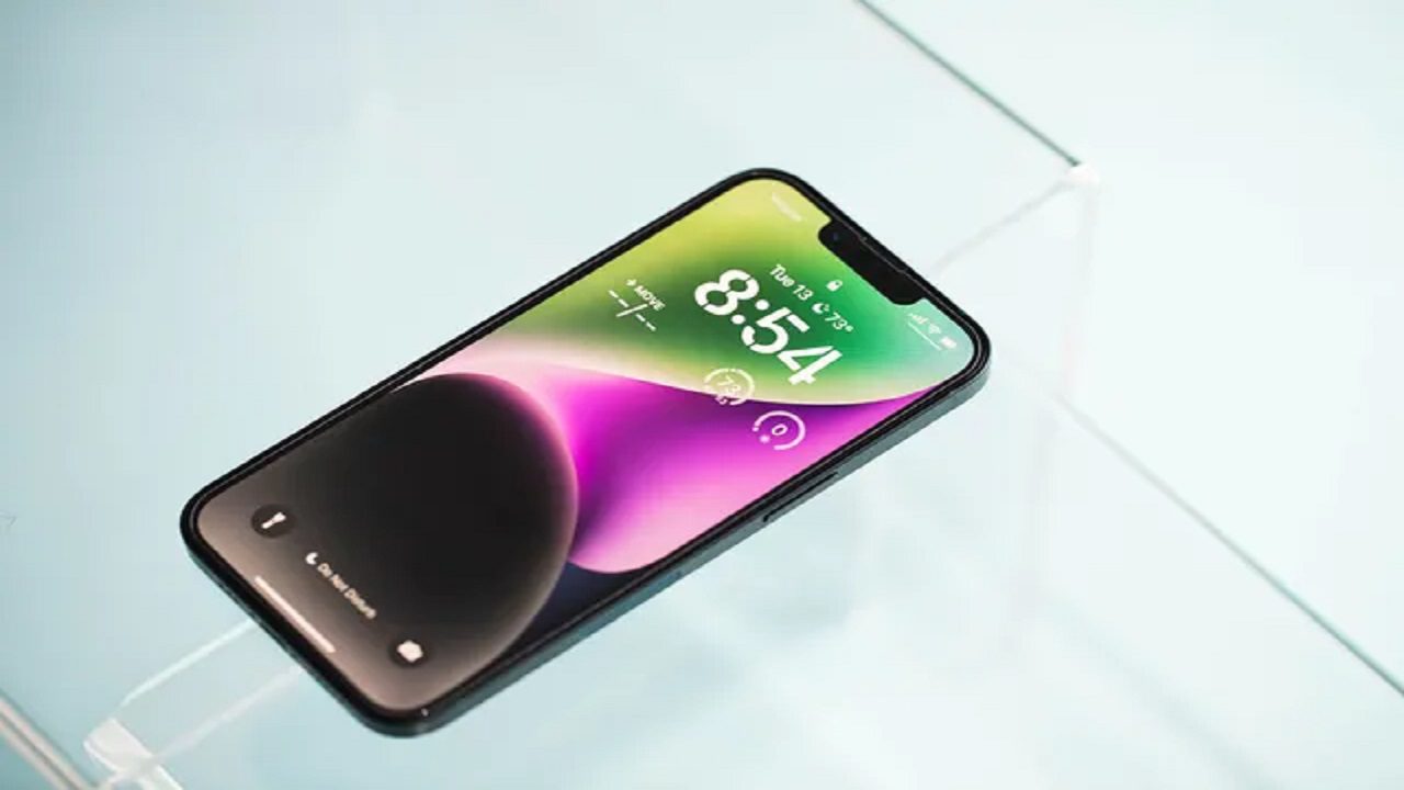 iPhone SE به هوش مصنوعی مجهز می شود