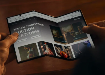 هواوی گوشی تاشو سهنمایشگره Mate XT را معرفی کرد