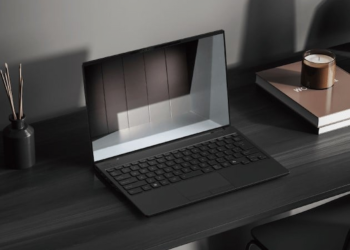 سبک‌ترین لپ‌تاپ ۱۴ اینچی دنیا: فوجیتسو Zero Lifebook WU5/J3 با بدنه فیبر کربنی