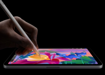 تأیید عدم تغییر سخت‌افزاری نمایشگر در کالبدشکافی iPad mini 7 برای رفع مشکل جلی اسکرولینگ