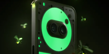 نسخه ویژه ناتینگ فون 2a پلاس با قابلیت درخشش در تاریکی معرفی شد