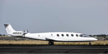 اولین هواپیمای الکتریکی جهان به زودی پرواز می کند