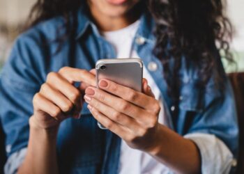 دایورت کردن تلفن ثابت روی موبایل