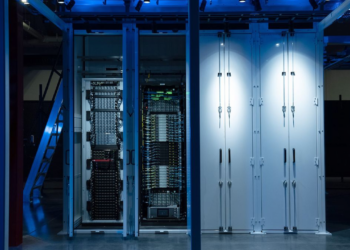 PowerEdge XE9712 نخستین رک سرور دل مجهز به پردازنده گرافیکی بلکول انویدیا