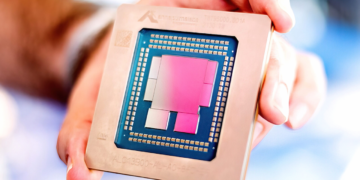 آمازون در حال توسعه پردازنده‌های سفارشی هوش مصنوعی برای رقابت با انویدیا