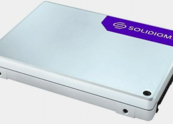 بزرگ‌ترین SSD جهان با ۱۲۲ ترابایت فضای ذخیره‌سازی رونمایی شد