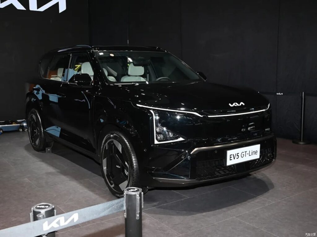 کیا شاسیبلند الکتریکی 2025 EV5 GT را رونمایی کرد