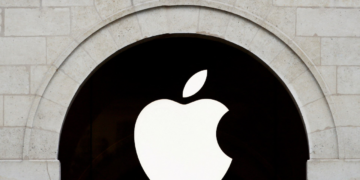 اپل در آستانه دستیابی به ارزش بازار ۴ تریلیون دلاری؛ رشد سهام با تمرکز بر هوش مصنوعی