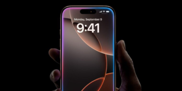 آیفون بدون حاشیه اپل تا بعد از سال ۲۰۲۶ به تأخیر افتاد