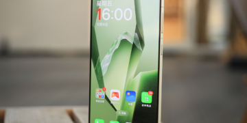 وان‌پلاس Ace 5 با بدنه باریک‌تر و باتری بزرگ‌تری از نسل قبل عرضه می‌شود