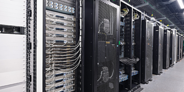 انتظار رونمایی از سرورهای هوش مصنوعی “Blackwell Ultra” GB300 از NVIDIA تا نیمه ۲۰۲۵ با سیستم خنک‌کننده کاملاً مایع و عملکردی بسیار بالاتر