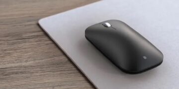 لوازم جانبی مایکروسافت با همکاری Incase به بازار می آیند