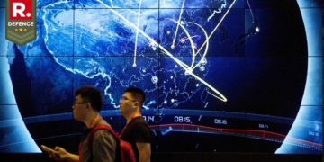 هکرهای چینی به‌طور مشکوک به‌عنوان عاملان حمله سایبری وسیع «طوفان نمک» (Salt Typhoon) به بخش مخابراتی ایالات متحده شناخته شده‌اند. این حمله که هدف آن نفوذ به شبکه‌های حساس مخابراتی بود، موجب نگرانی‌های جدی درباره امنیت زیرساخت‌های حیاتی در آمریکا و تهدیدهای سایبری ناشی از گروه‌های دولتی شده است.