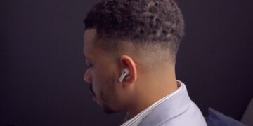 اپل در حال توسعه ویژگی‌های سلامتی AirPods Pro 3