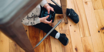 گزارش خبری: وجود صدها اپلیکیشن "خطرناک" در اپ استور که مناسب برای کودکان معرفی شده‌اند