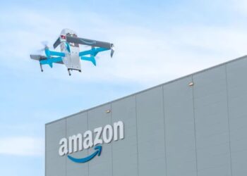 آمازون اولین تحویل خود با پهپاد را در ایتالیا انجام داد