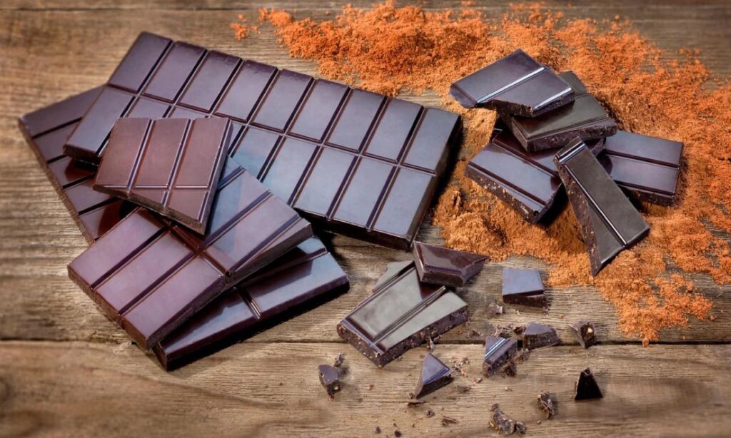 مصرف شکلات تلخ میتواند خطر ابتلا به دیابت نوع ۲ را کاهش دهد