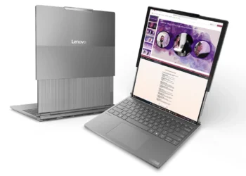 تصاویر اولین لپ‌تاپ جهان با نمایشگر رول شونده  لنوو با نام ThinkBook Plus پیش از عرضع در نمایشگاه CES 2025 لورفت.