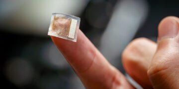 ابداع چسب اولتراسوند قابل پوشیدن برای اندازه‌گیری فشار خون