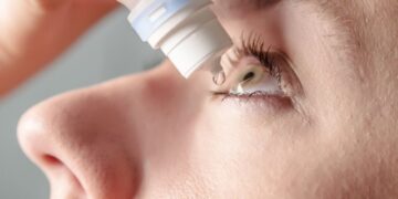 این قطره چشم دژنراسیون ماکولا وابسته به سن را درمان می کند