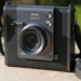 فوجی‌فیلم دوربین هیبریدی جدید Instax Wide Evo را معرفی کرد