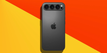 پنل پشتی آیفون ۱۷ تغییر طراحی قابل توجهی نسبت به مدل‌های قبلی را نشان می‌دهد