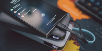 رقابت سامسونگ و اپل با تولیدکنندگان چینی در توسعه فناوری باتری‌های جدید