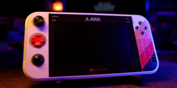 آتاری با کنسول GameStation Go وارد دنیای کنسول‌های بازی دستی شد