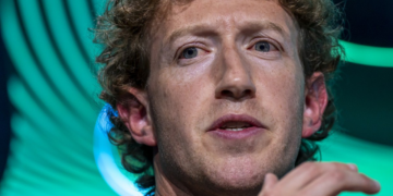 افزایش بی‌سابقه جستجوهای گوگل برای حذف حساب‌های فیسبوک و اینستاگرام