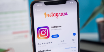 اینستاگرام برنامه بررسی حقایق خود را با Community Notes جایگزین می‌کند