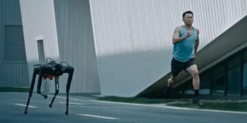 این سگ رباتیک چینی مرزهای سریع دویدن را جابه‌جا کرد
