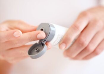 این کرم سرطان پوست را درمان می کند