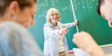 چرا مشاغل دشوار ممکن است باعث رضایت شغلی بیشتری شوند؟