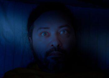 خوابیدن با چشمان باز رایج‌تر از چیزی است که فکر می‌کنید!