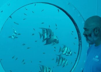 رکوردشکنی مهندس آلمانی با 120 روز زندگی در زیر آب