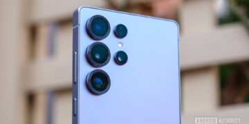 برخی از گوشی‌های گلکسی S25 با مشکل دوربین مواجه شده‌اند؛ به‌روزرسانی برای رفع آن در راه است