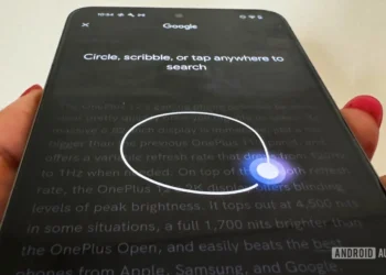 گوگل جستجوی بصری را به آیفون‌ها می‌آورد، اما نام Circle to Search حذف می‌شود