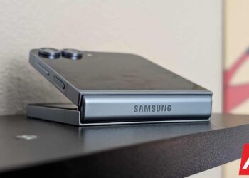 عرضه مدل گلکسی Z Flip FE سامسونگ تایید شد