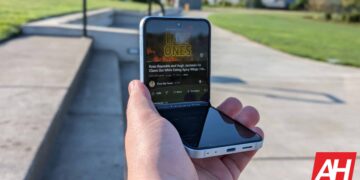 گلکسی Z Flip 7 با لولای مقاوم‌تر و چین‌خوردگی نمایشگر کمتر رونمایی می‌شود