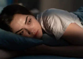 کمبود خواب و تأثیر آن بر سیستم ایمنی و التهاب مزمن