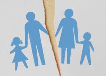 طلاق والدین در کودکی و تأثیر آن بر خطر بالاتر سکته مغزی در بزرگسالی!