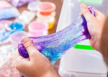 این ماده با فشرده شدن، برق تولید می‌کند!