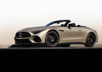 مرسدس-AMG از دومین نسخه ویژه SL 63 رونمایی کرد
