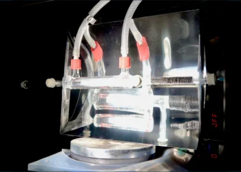 تبدیل دی‌اکسید کربن به سوخت با انرژی خورشیدی