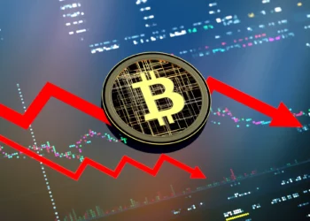 سقوط قیمت بیت کوین به زیر ۱۰۰ هزار دلار پس از اعمال تعرفه‌های تجاری آمریکا