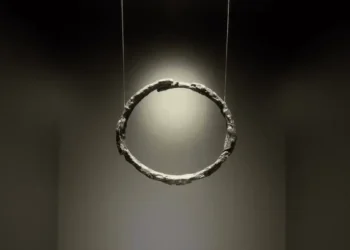 کشف زیورآلات ساخته شده از آهن شهاب‌سنگی در لهستان