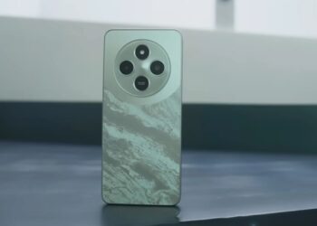 بررسی POCO C75