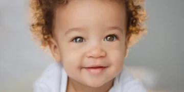 چرا خاطرات دوران نوزادی را به یاد نمی‌آوریم؟